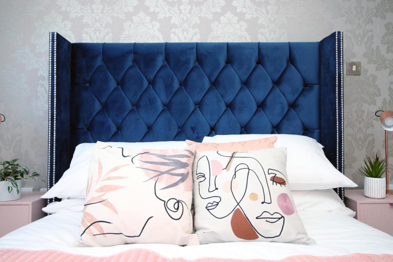 The View - Long Stay Offer - Modern Central Apartment And Parking By Cto Serviced Apartments Cardiff Eksteriør billede
